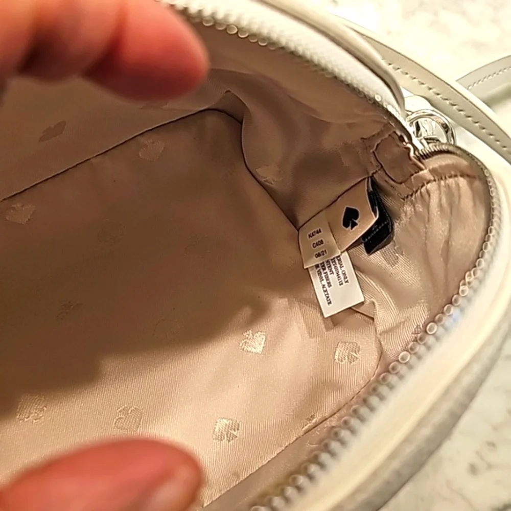 NWOT KATE SPADE ARTIC FRIENDS POLAR BEAR CROSSBODY BAG WITH BLUE SCARF - Picture 7 of 16